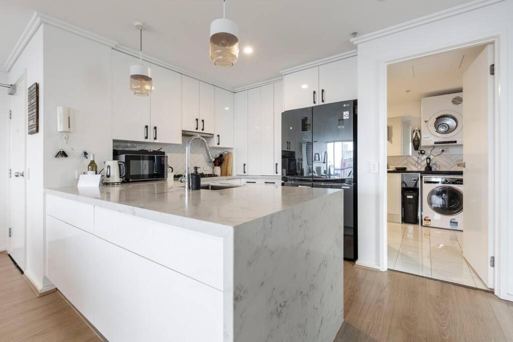 Southbank Melbourne Gem Apartment ภายนอก รูปภาพ